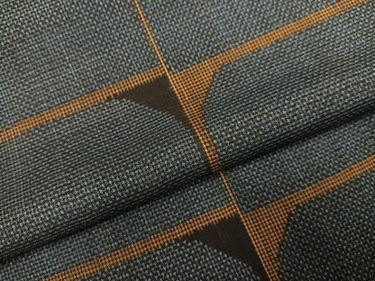 平和屋着物●本場大島紬　7マルキ　幾何学文様　正絹　逸品　AABK4350ph