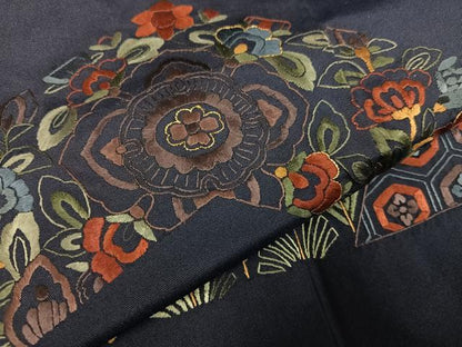 平和屋着物●本場縞大島紬　訪問着　総刺繍　草花文　金彩　ますいわ屋扱い　正絹　逸品　AABK4356ph