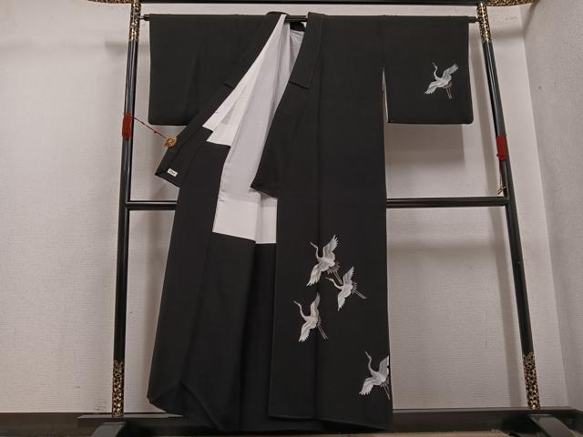 平和屋着物●訪問着　斉藤幹八　群れ鶴文　黒地　金彩　正絹　逸品　AABK4359ph
