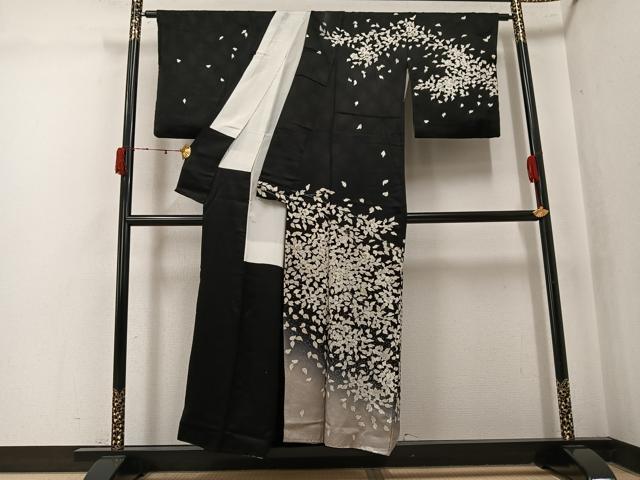 平和屋着物●訪問着　刺繍　枝花文　黒地　正絹　逸品　AABK4373ph