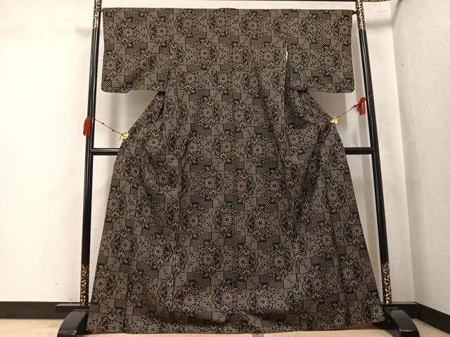 平和屋着物●本場大島紬　7マルキ　花尽くし　正絹　逸品　AABK4398ph