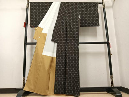 平和屋着物●本場大島紬　9マルキ　格子　正絹　逸品　AABK4426ph
