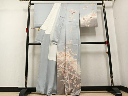 平和屋着物●訪問着　駒刺繍　松竹梅文　暈し染め　金彩　正絹　逸品　AABK4432ph