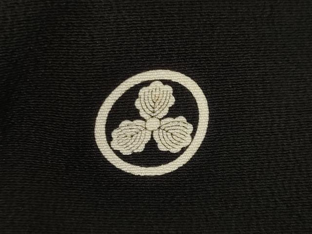 平和屋着物●創業460年・千總　黒留袖　刺繍　松　金糸　正絹　逸品　AABK4496ck