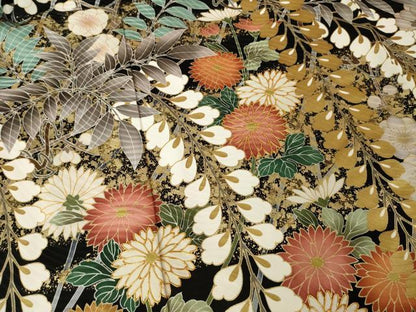 平和屋着物●豪華振袖　駒刺繍　草花文　黒地　金彩　正絹　逸品　AABK4512ck