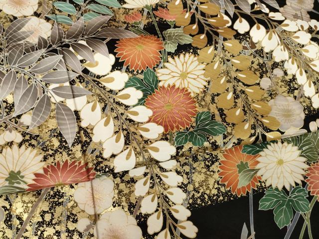 平和屋着物●豪華振袖　駒刺繍　草花文　黒地　金彩　正絹　逸品　AABK4512ck