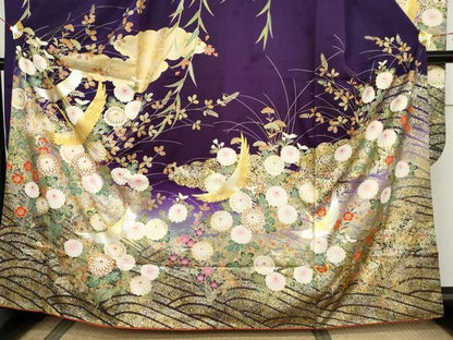 平和屋着物●豪華振袖　駒刺繍　飛鶴草花文　暈し染め　金銀彩　正絹　逸品　AABK4556cs