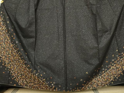 平和屋着物●本場大島紬　染大島　訪問着　総刺繍　舞葉文　黒地　銀彩　金糸　ますいわ屋扱い　正絹　逸品　AABK4594cs