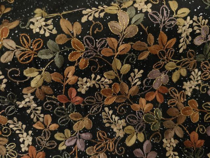 平和屋着物●本場大島紬　染大島　訪問着　総刺繍　舞葉文　黒地　銀彩　金糸　ますいわ屋扱い　正絹　逸品　AABK4594cs