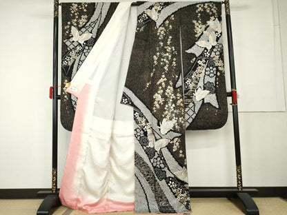 平和屋着物●豪華振袖　絞り　蔓帯花蝶文　黒地　金銀彩　やまと誂製　正絹　逸品　AABK4633cs