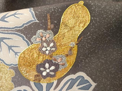 平和屋着物●訪問着　駒刺繍　黄金繭　瓢箪葡萄蔦の葉文　暈し染め　金彩　正絹　逸品　未使用　AABK4635cs