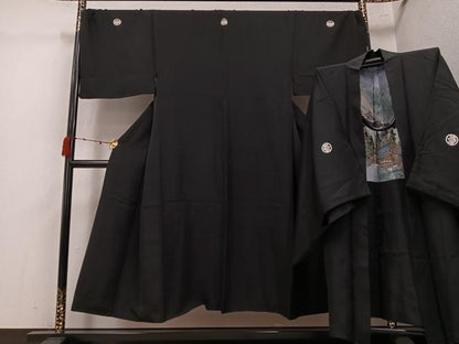 平和屋着物●男性　黒紋付・羽織セット　正絹　逸品　AABK5203ph