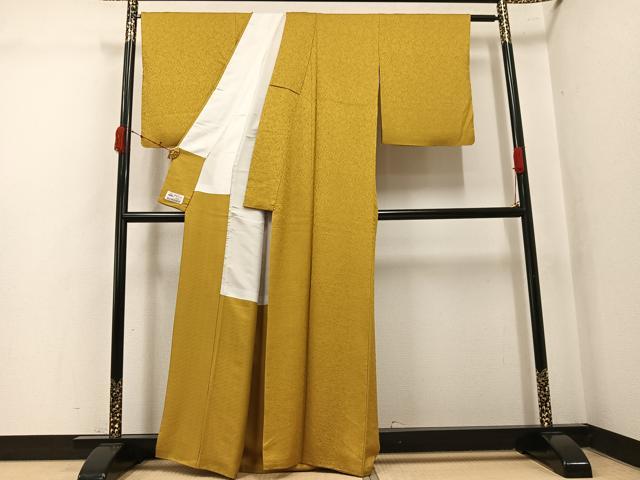 平和屋着物●上質な色無地　草花地紋　山吹茶色　やまと誂製　正絹　逸品　AABK5214ph