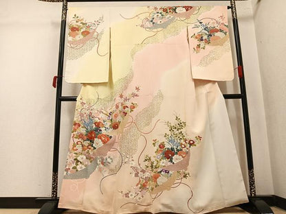 平和屋着物●創業460年・千總　訪問着　駒刺繍　草花文　暈し染め　金彩　松坂屋扱い　正絹　逸品　AABK5221ph