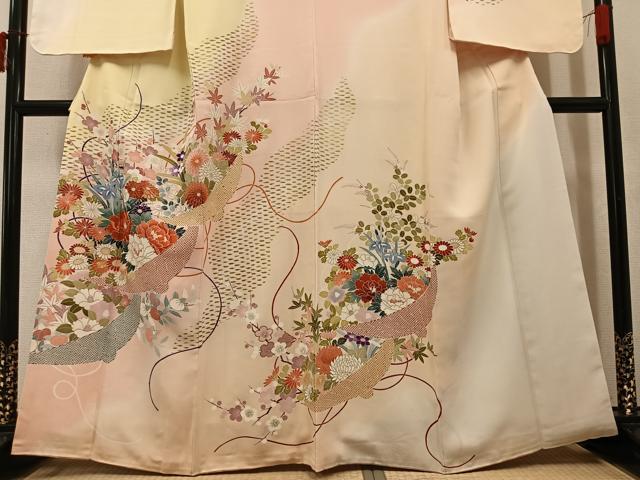 平和屋着物●創業460年・千總　訪問着　駒刺繍　草花文　暈し染め　金彩　松坂屋扱い　正絹　逸品　AABK5221ph