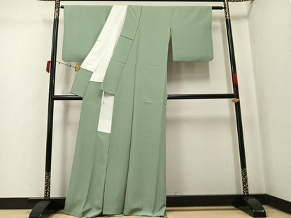 平和屋着物●上質な色無地　山葵色　浜ちりめん　反端付き　正絹　逸品　AABK5243ph