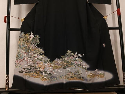 平和屋着物●豪華黒留袖　友禅　作家物　松竹梅　暈し染め　正絹　逸品　AABK5263ph