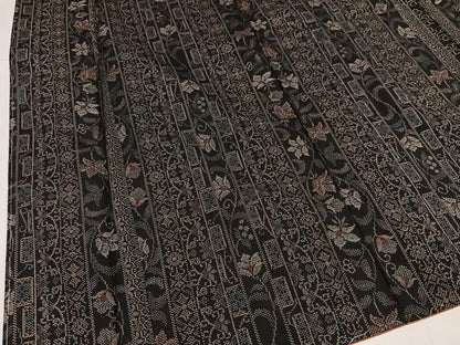 平和屋着物●本場大島紬　9マルキ　花唐草文　正絹　逸品　AABK5318ph