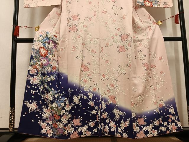 平和屋着物●訪問着　童子　桜　暈し染め　金彩　正絹　逸品　AABK5326ph