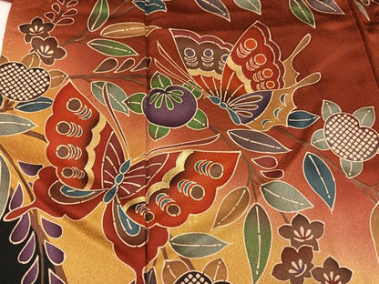 平和屋着物●豪華振袖　花蝶文　暈し染め　金彩　正絹　逸品　AABK5334ph