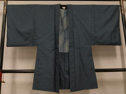 平和屋着物●男性　本場大島紬　アンサンブル　100亀甲　総詰め　正絹　逸品　AABK5360ph
