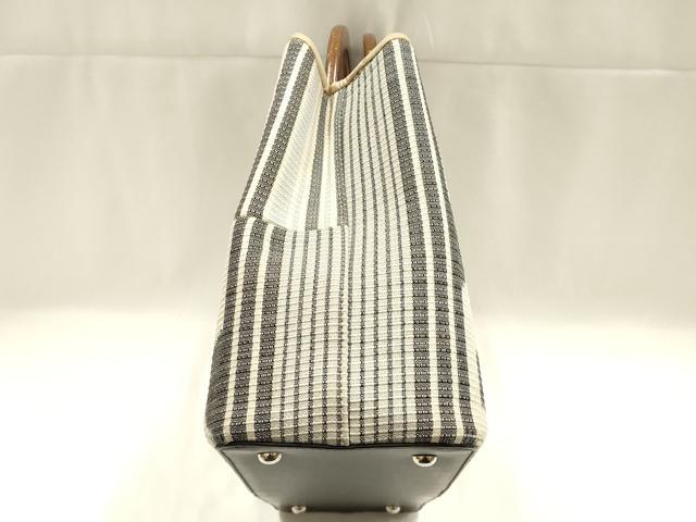 平和屋着物▼和装小物　和装バッグ　ハンドバッグ　木製ハンドル　マグネット式　逸品　AABK5575ay