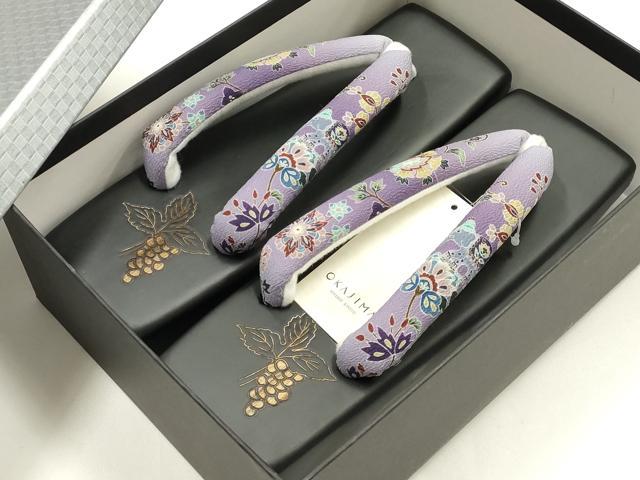 平和屋着物●岡重謹製　OKAJIMA　和装小物　下駄　桐下駄　黒　友禅柄鼻緒　象更紗　浴衣　夏着物　共箱付き　逸品　未使用　AABK5585ay