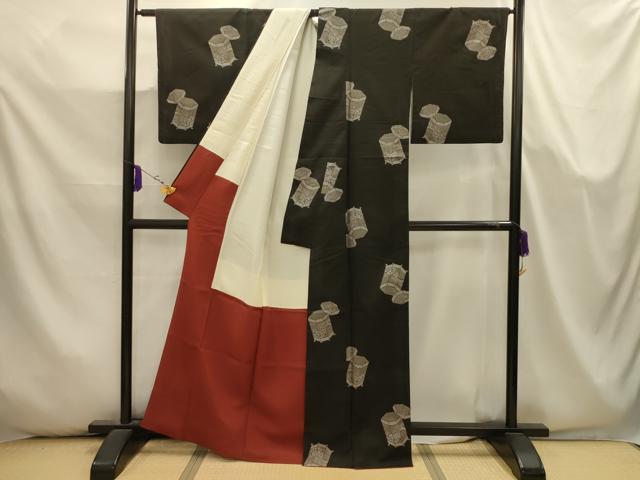 平和屋着物■本場大島紬　9マルキ　地空き　貝桶花文　黒地　正絹　逸品　AABK5644sx