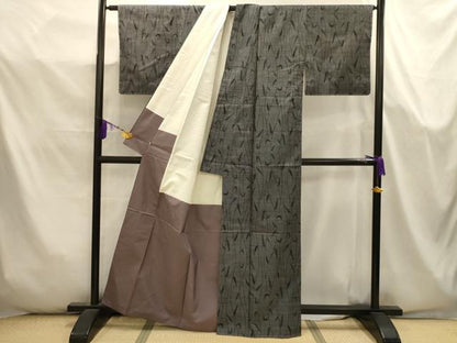 平和屋着物■本場大島紬　7マルキ　蔦草文　阪急百貨店扱い　正絹　逸品　AABK5650sx