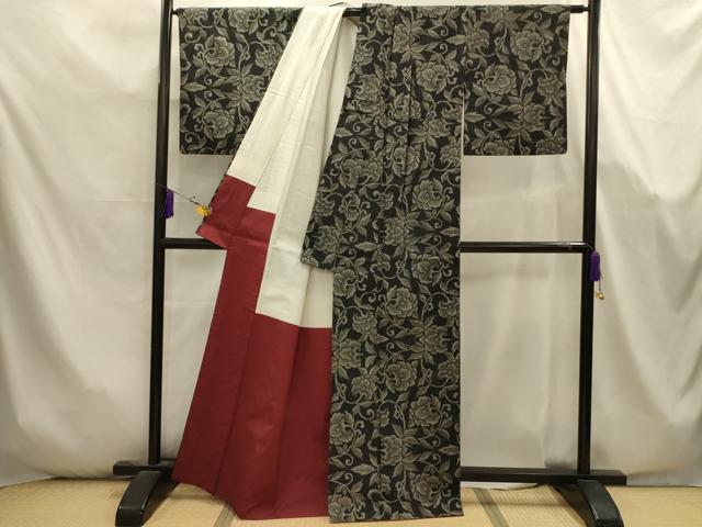 平和屋着物■本場大島紬　花唐草文　黒地　正絹　逸品　AABK5690sx