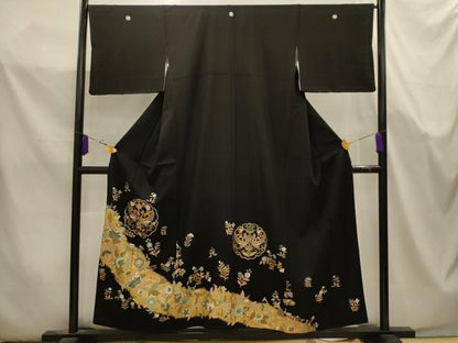 平和屋着物■豪華黒留袖　駒刺繍　雪輪双鳥花文　暈し染め　金彩　正絹　逸品　AABK5693sx