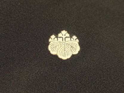 平和屋着物■豪華黒留袖　刺繍　霞取孔雀花文　金銀糸　金彩　正絹　逸品　AABK5739sx