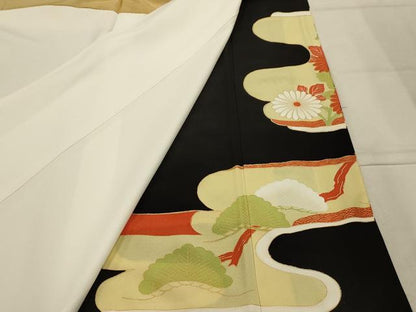 平和屋着物■豪華黒留袖　刺繍　霞取孔雀花文　金銀糸　金彩　正絹　逸品　AABK5739sx