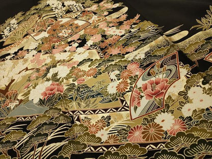 平和屋着物■豪華黒留袖　松竹梅地紙重ね花文　金彩　正絹　逸品　AABK5877sx