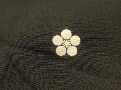平和屋着物■豪華黒留袖　松竹梅地紙重ね花文　金彩　正絹　逸品　AABK5877sx