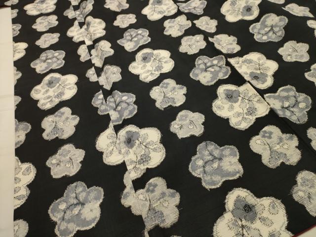 平和屋着物■上質な紬　草花文　黒地　正絹　逸品　AABK5986sx