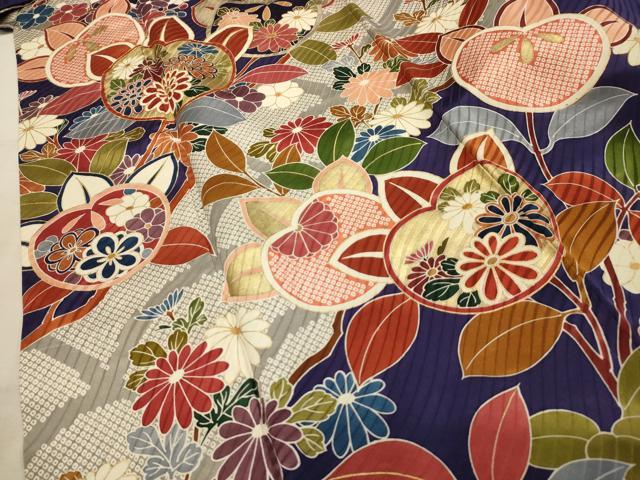 平和屋着物■豪華振袖　駒刺繍　草花文　金彩　正絹　逸品　AABK6019sx