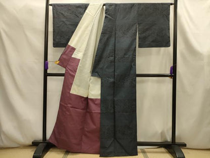 平和屋着物■本場大島紬　名物裂花兎　正絹　逸品　AABK6085sx