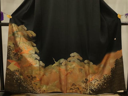 平和屋着物■豪華黒留袖　作家物　駒刺繍　飛鶴浜松文　金銀彩　正絹　逸品　AABK6161sx
