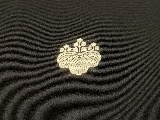 平和屋着物■豪華黒留袖　作家物　駒刺繍　飛鶴浜松文　金銀彩　正絹　逸品　AABK6161sx