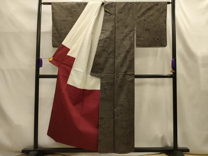 平和屋着物■本場大島紬　7マルキ　花唐草文　反端付き　正絹　逸品　AABK6167sx