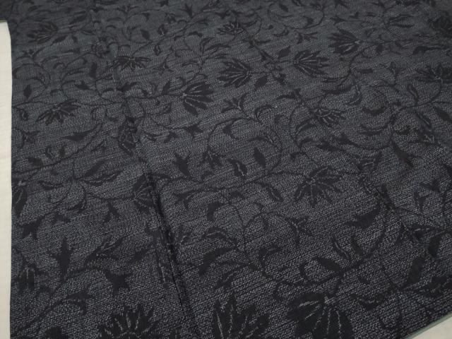 平和屋着物●本場結城紬　重要無形文化財　100亀甲　花唐草文　正絹　逸品　AABK6219ck