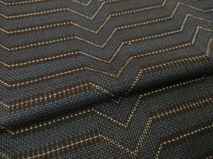 平和屋着物●本場大島紬　7マルキ　幾何学文様　正絹　逸品　AABK6223ck