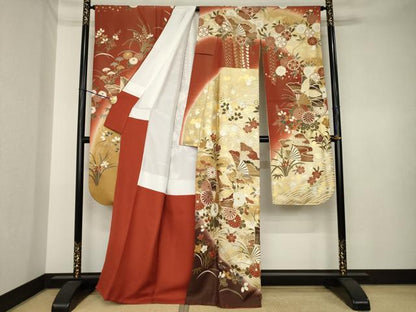 平和屋着物●豪華振袖　駒刺繍　扇面花蝶文　暈し染め　金彩　金通し地　正絹　逸品　AABK6240ck