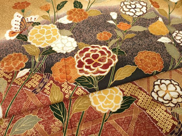 平和屋着物●豪華振袖　駒刺繍　花蝶籬文　暈し染め　金彩　ロング丈　正絹　逸品　AABK6291ck