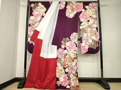 平和屋着物●豪華振袖　駒刺繍　舞花文　金彩　ロング丈　正絹　逸品　AABK6294ck