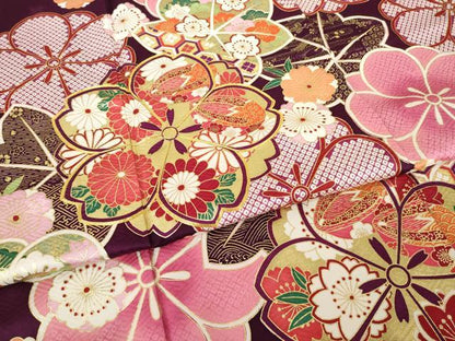 平和屋着物●豪華振袖　駒刺繍　舞花文　金彩　ロング丈　正絹　逸品　AABK6294ck