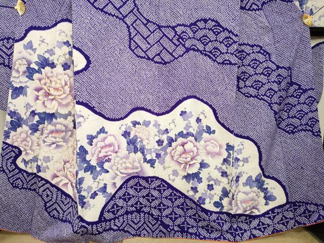 平和屋着物●豪華振袖　駒刺繍　絞り　草花文　金彩　正絹　逸品　AABK6305ck