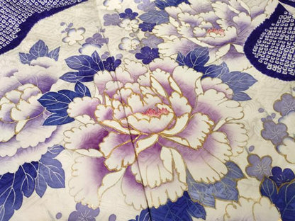 平和屋着物●豪華振袖　駒刺繍　絞り　草花文　金彩　正絹　逸品　AABK6305ck