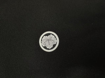平和屋着物●豪華黒留袖　鳳凰花絵皿文　暈し染め　金彩　正絹　逸品　AABK6347cs
